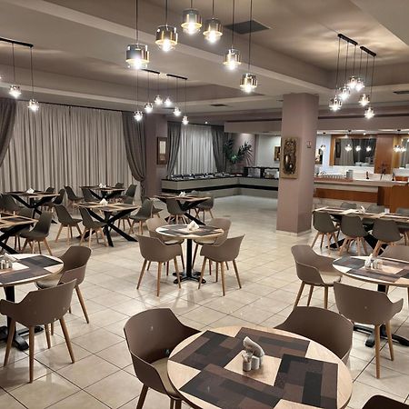 Achillio Hotel Komotiní Extérieur photo