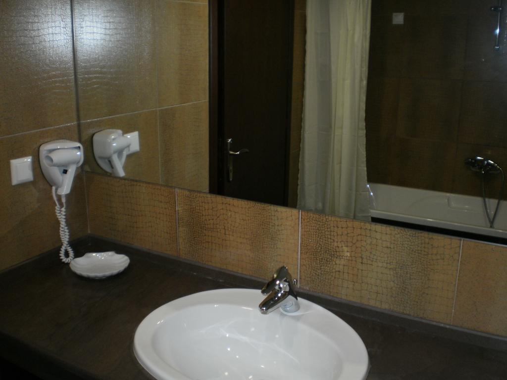 Achillio Hotel Komotiní Chambre photo