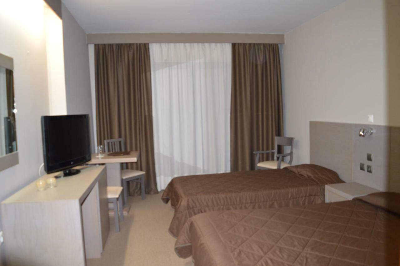 Achillio Hotel Komotiní Extérieur photo
