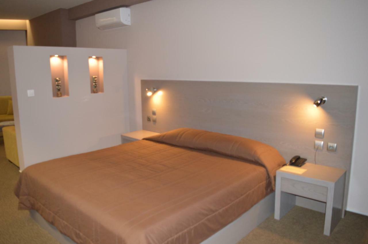 Achillio Hotel Komotiní Extérieur photo